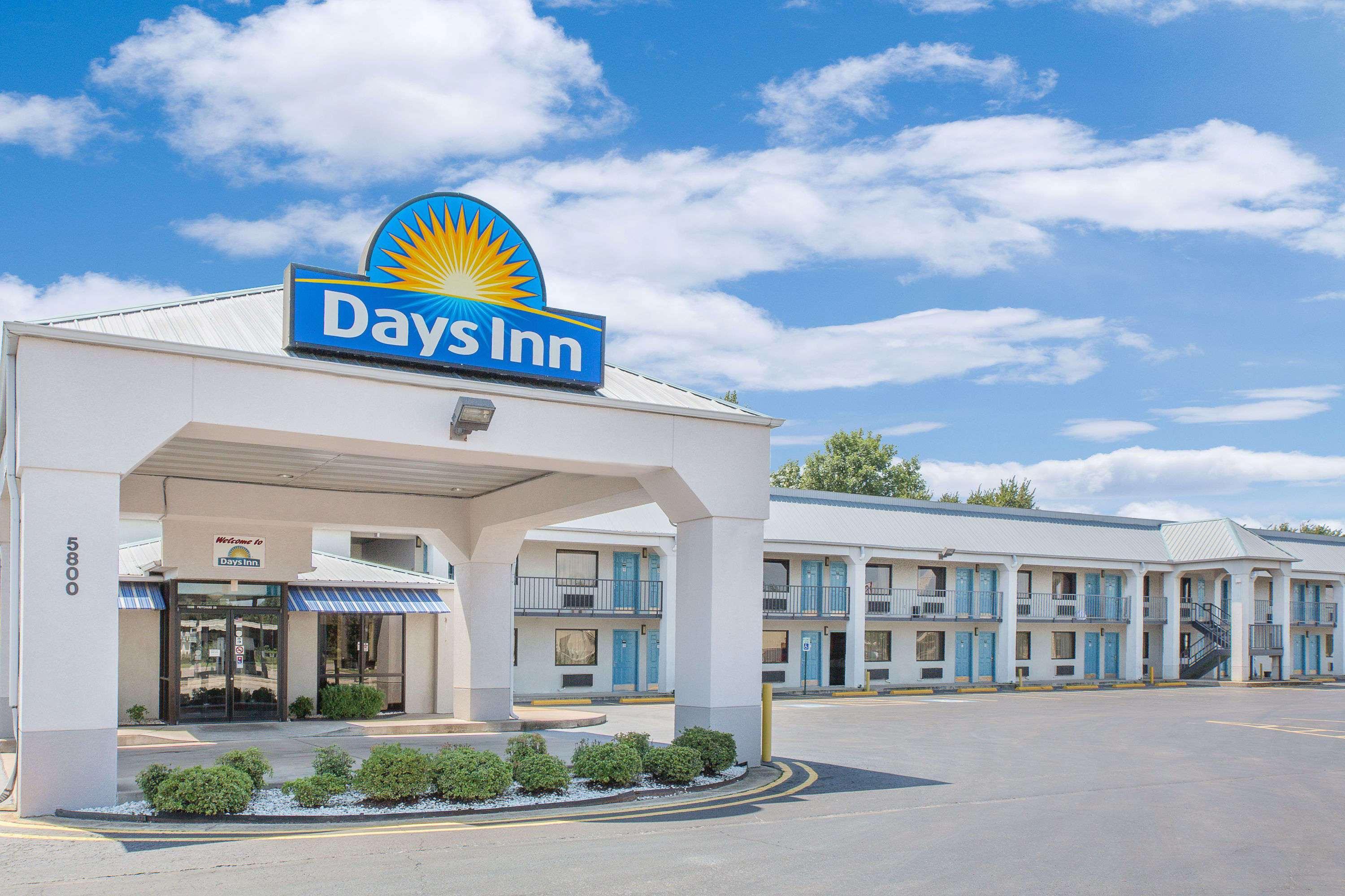 נורת' ליטל רוק Days Inn By Wyndham N Little Rock East מראה חיצוני תמונה