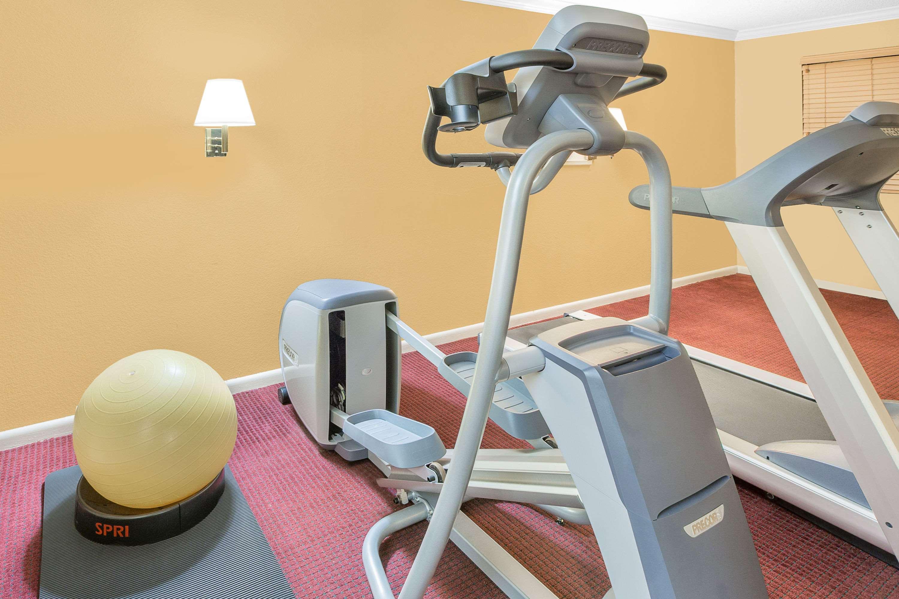 נורת' ליטל רוק Days Inn By Wyndham N Little Rock East מראה חיצוני תמונה