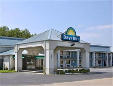 נורת' ליטל רוק Days Inn By Wyndham N Little Rock East מראה חיצוני תמונה