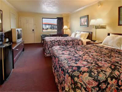 נורת' ליטל רוק Days Inn By Wyndham N Little Rock East מראה חיצוני תמונה